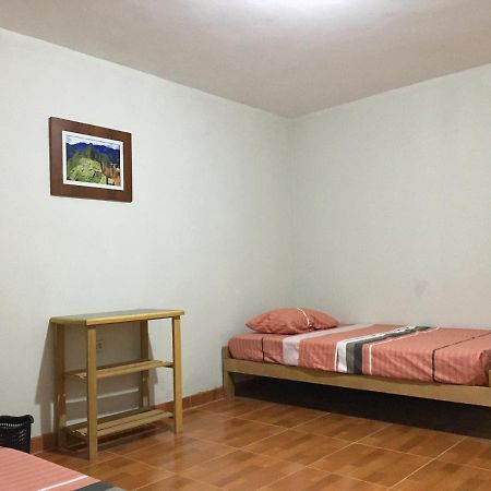 5 min Aeropuerto Bed and Breakfast Lima Exterior foto