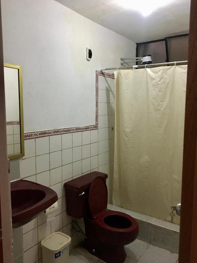 5 min Aeropuerto Bed and Breakfast Lima Exterior foto